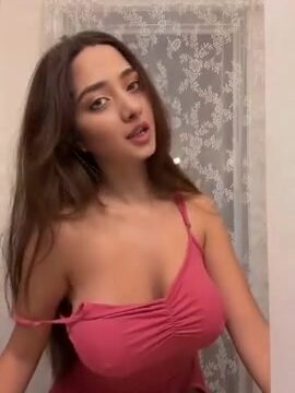 Aanya Advani New HOT Video Topless In Bathroom